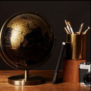 Луксозен Глобус с Метална Стойка